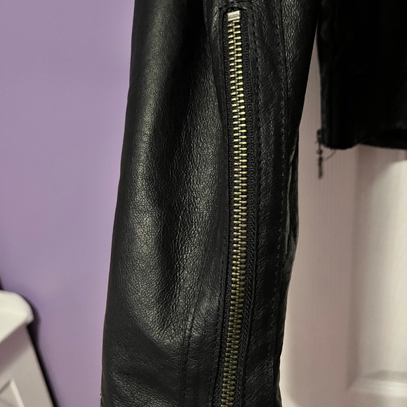 Moto Style Leather Jacket - Picture 3 of 8